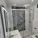 Tenerife Holidays Deluxe, Royal Garden, Americas Apartment